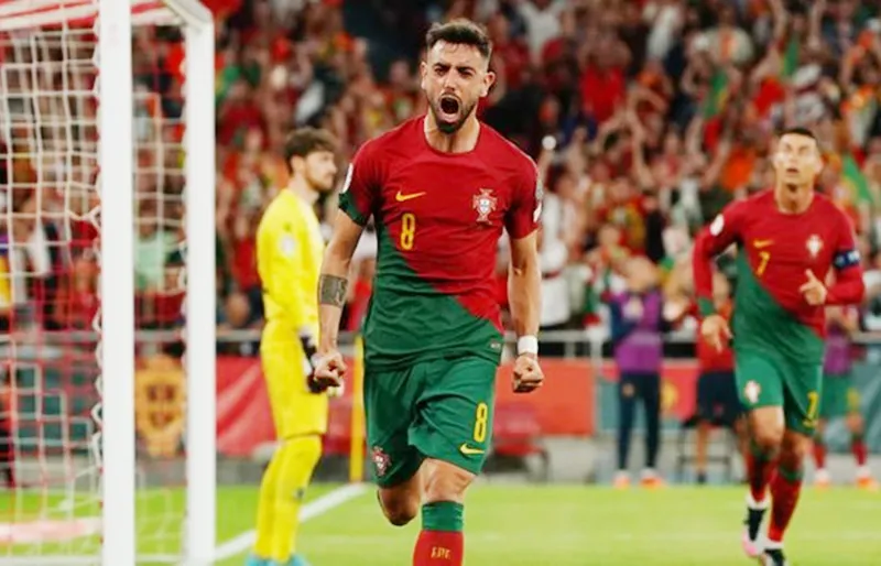 Bruno Fernandes lập cú đúp và kiến tạo giúp Bồ Đào Nha thắng 3-0 trước Bosnia-Herzegovina.
