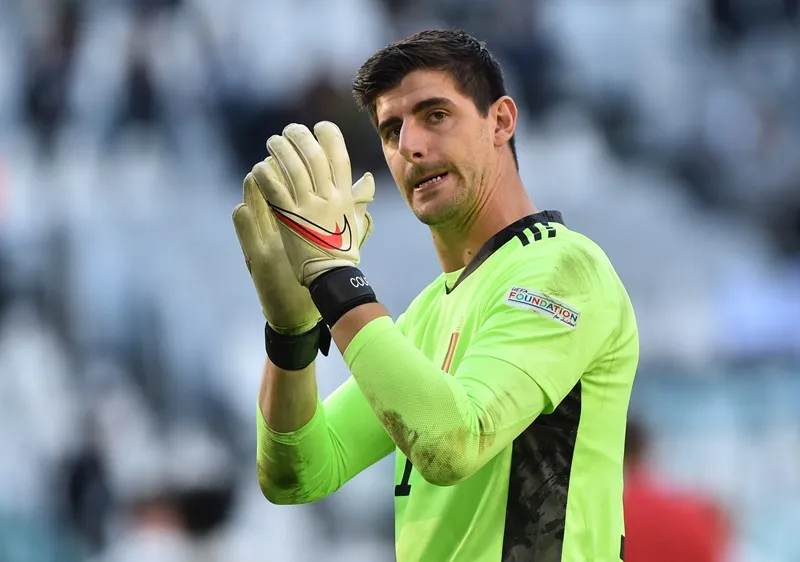 Thibaut Courtois tức giận không được trao băng đội trưởng ở trận hòa tuyển Áo 1-1 hôm thứ Bảy.