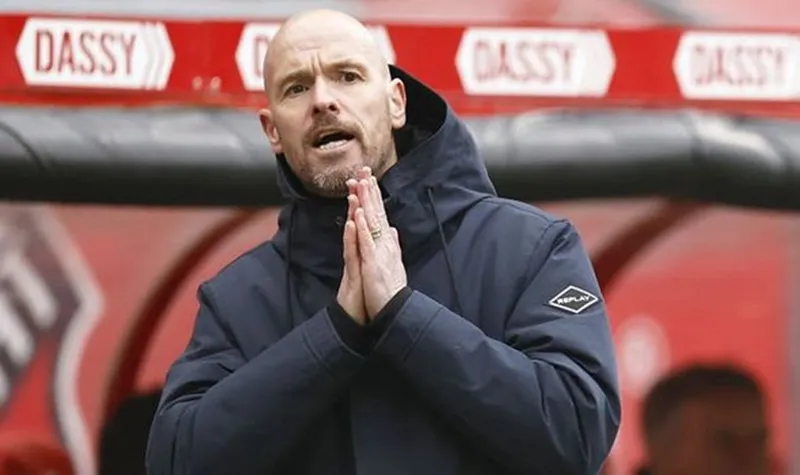 HLV Erik Ten Hag rõ ràng chẳng thể vui với tình cảnh đang đối mặt ở Man.United.