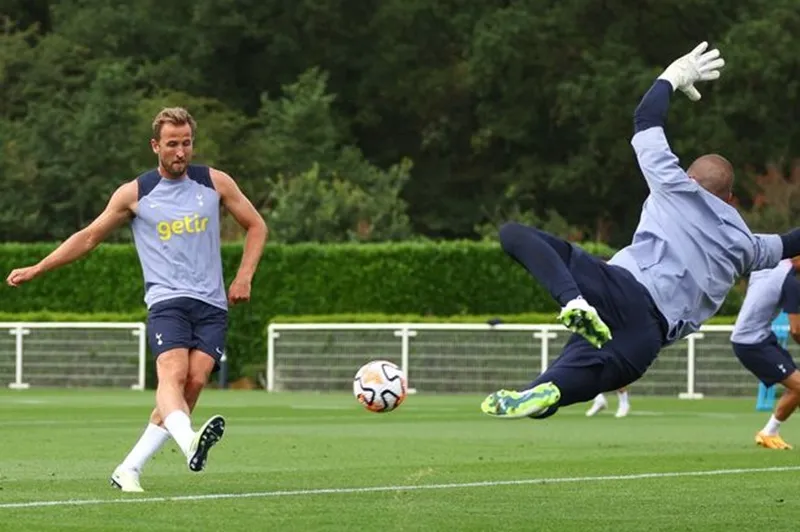 Harry Kane khá sẵn sàng về thể trạng dù chỉ vừa trở lại tập luyện.