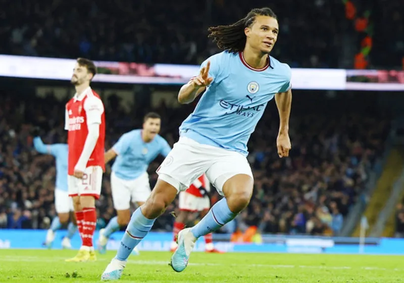 Trung vệ Nathan Ake chuẩn bị ký hợp đồng gia hạn 4 năm với Man.City. Trung vệ Nathan Ake chuẩn bị ký hợp đồng gia hạn 4 năm với Man.City.