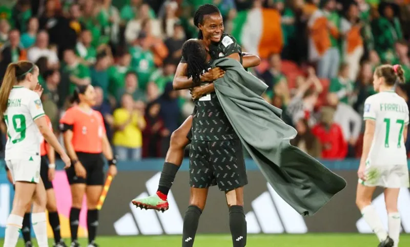 Nigeria vươn lên nhì bảng để lần thứ 3 vượt qua vòng bảng một kỳ World Cup nữ. Nigeria vươn lên nhì bảng để lần thứ 3 vượt qua vòng bảng một kỳ World Cup nữ.