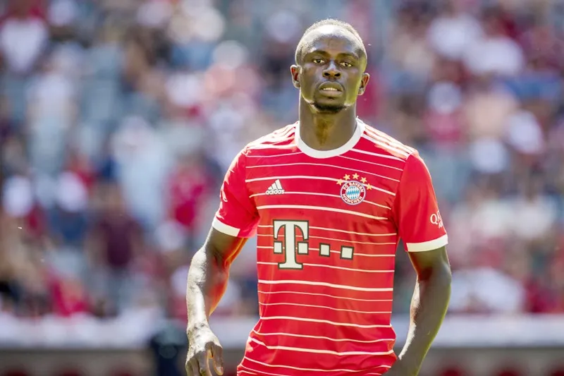 Bayern Munich bị cáo buộc quyết “tống khứ” Sadio Mane vì không chấp nhận một cầu thủ châu Phi được trả lương cao nhất CLB. Bayern Munich bị cáo buộc quyết “tống khứ” Sadio Mane vì không chấp nhận một cầu thủ châu Phi được trả lương cao nhất CLB.