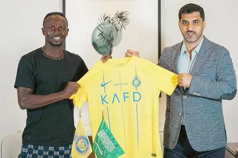 Sadio Mane vừa trở thành đồng đội của Cristiano Ronaldo tại Al-Nassr.