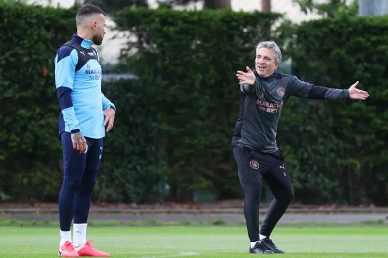 Juanma Lillo chắc chắn không xa lạ với công tác chuẩn bị trước mọi trận đấu của Man.City.
