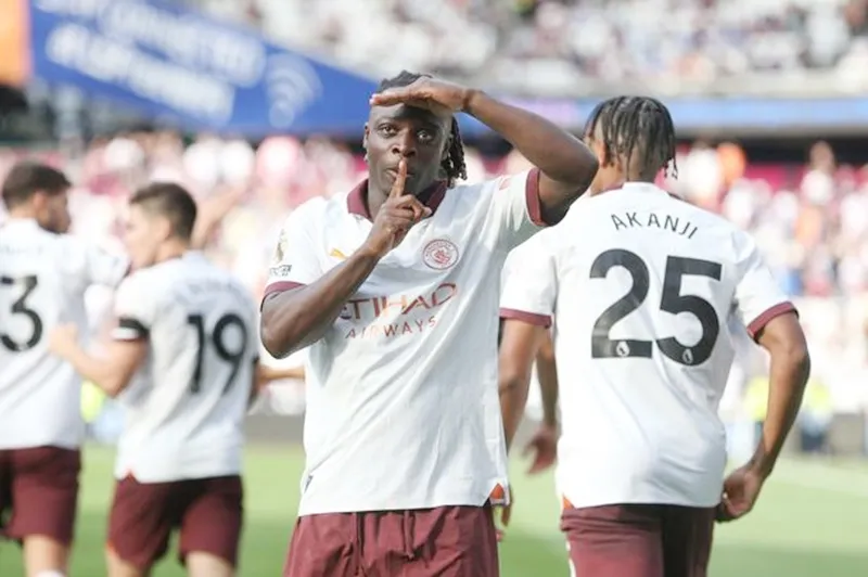 Tân binh Jeremy Doku đang bổ sung năng lực mới mẻ ở biên cho Man.City.