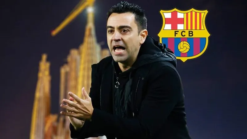 HLV Xavi Hernandez vừa đánh dấu trận đấu thứ 100 của mình cùng Barcelona.