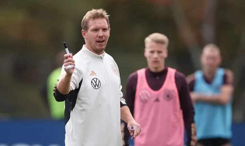 HLV Julian Nagelsmann trở thành nhà cầm quân trẻ nhất của tuyển Đức trong gần một thế kỷ.