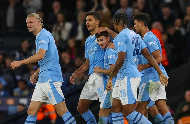 Đương kim vô địch châu Âu Man.City vẫn đang tỏ ra quá mạnh.