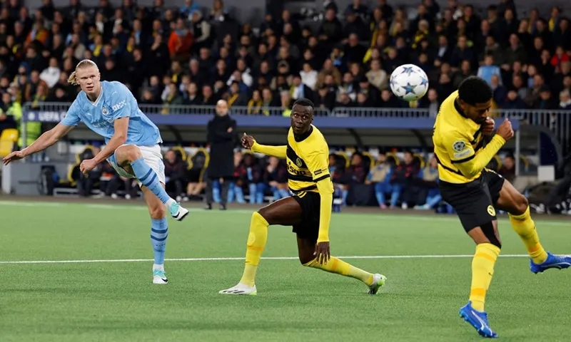 Erling Haaland vượt qua Kylian Mbappe trở thành cầu thủ trẻ nhất chạm mốc 37 bàn thắng ở Champions League.