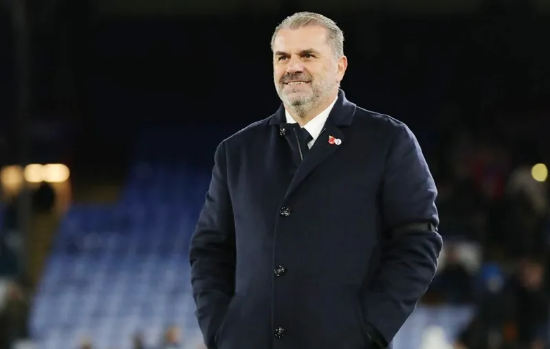 Tottenham của HLV Ange Postecoglou đang hơn 14 điểm so với Chelsea của Pochettino. Tottenham của HLV Ange Postecoglou đang hơn 14 điểm so với Chelsea của Pochettino.