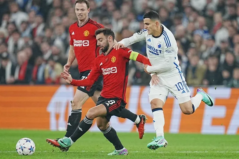 Man.United thua ngược 3-4 tại FC Copenhagen dù đã chơi 30 phút đầu hay nhất mùa giải.