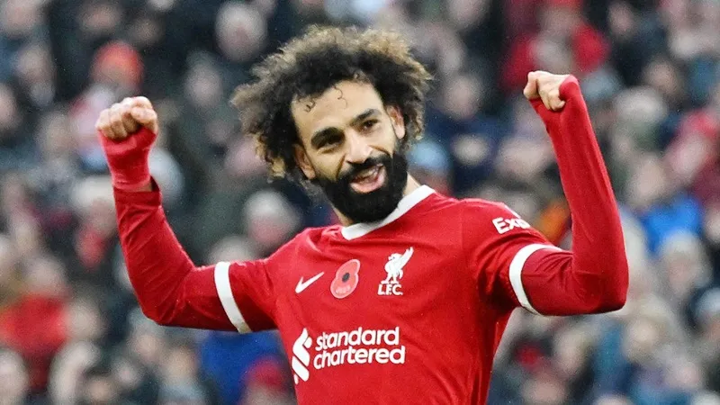 Mohamed Salah là cầu thủ Liverpool đầu tiên ghi bàn trong 6 trận sân nhà đầu tiên của một mùa giải vô địch Anh.