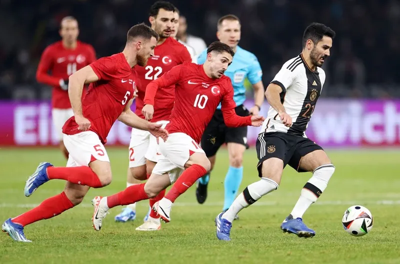 Tân đội trưởng tuyển Đức Ilkay Gundogan cũng bày tỏ không hài lòng về thất bại Tân đội trưởng tuyển Đức Ilkay Gundogan cũng bày tỏ không hài lòng về thất bại