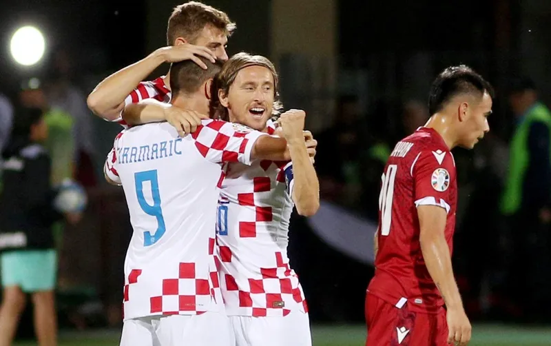 Croatia vượt qua Armenia ngoan cường 1-0 và giành quyền tranh tài tại kỳ Euro thứ 6 liên tiếp.