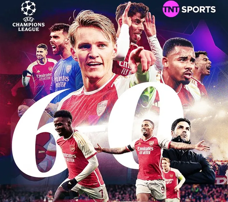 Arsenal trở lại Champions League sau 6 năm và giành ngôi đầu bảng trước lượt trận đấu cuối.