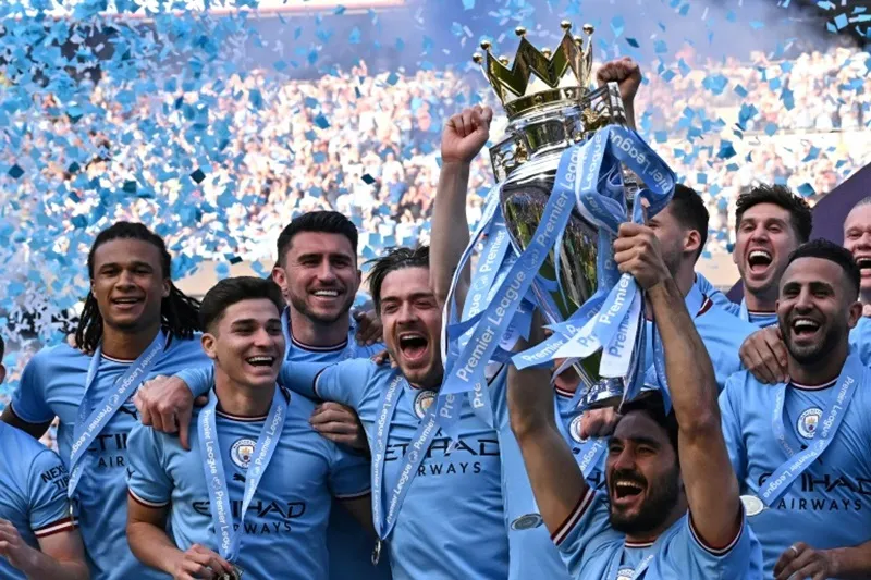 Cuộc cạnh tranh chức vô địch tăng cao càng khiến Premier League thêm hấp dẫn.