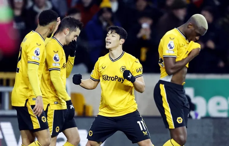 Hwang Hee-chan ghi bàn thứ 8 sau 15 trận giúp Wolves thắng 1-0 trước Burnley. hwang-hee-chan-4966.jpg