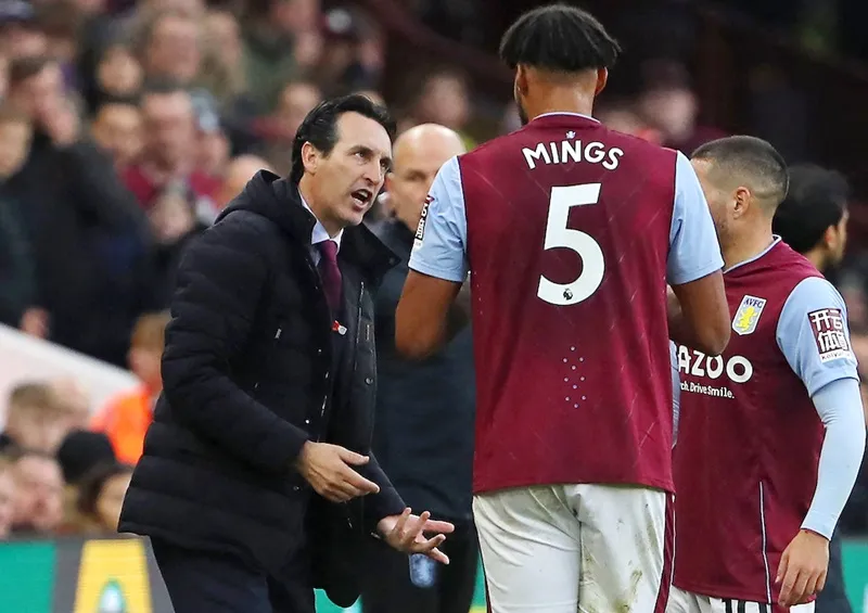 HLV Unai Emery kêu gọi các cầu thủ cần giữ bình tĩnh và tập trung. unai-emery1-3071.jpg