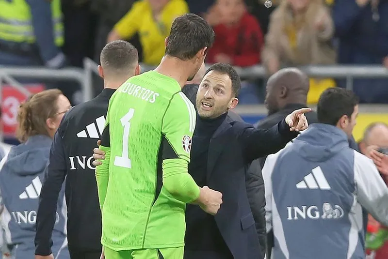 Thủ thành của Real Madrid bóng gió chỉ trở lại tuyển Bỉ khi không còn HLV Domenico Tedesco. thibaut-courtois1-9395.jpg