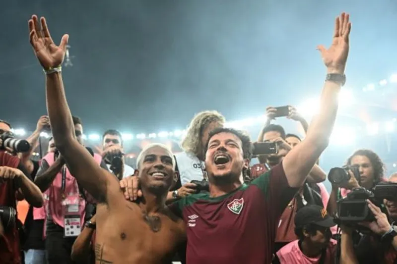 HLV Fernando Diniz giúp Fluminense đăng quang ngôi vô địch Nam Mỹ lần đầu tiên. guardiola1-2714.jpg
