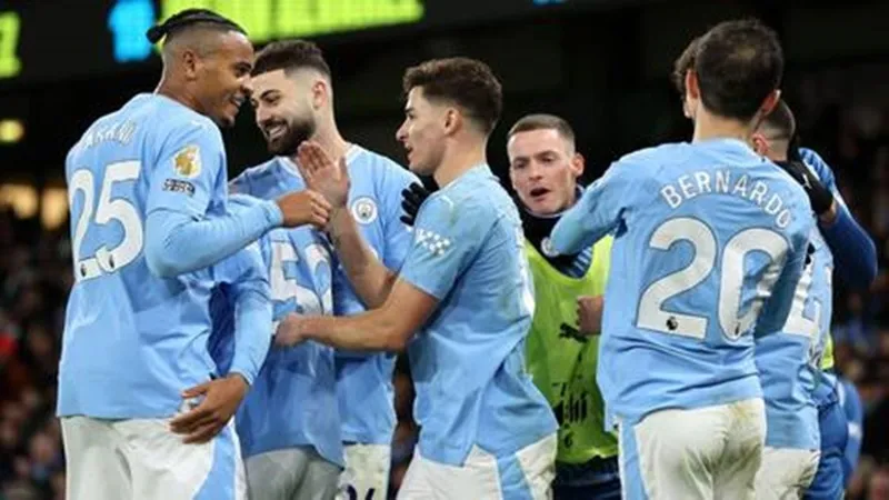 Sau một năm vĩ đại nhất trong lịch sử Man.City các cầu thủ của HLV Pep Guardiola vẫn khao khát cao độ.