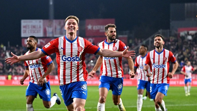 Trận đầu tiên của Girona trong năm 2024 là đón tiếp đội xếp thứ 3 Atletico Madrid trên sân nhà.