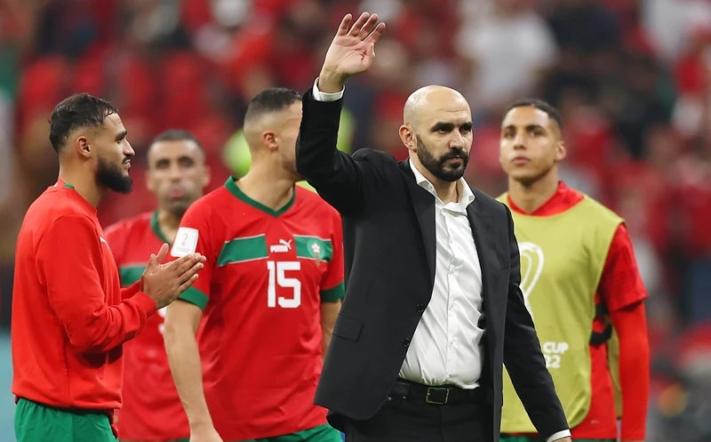 HLV Walid Regragui và tuyển Morocco sau chiến tích lịch sử vào bán kết World Cup 2022 sẽ là ứng viên hàng đầu.