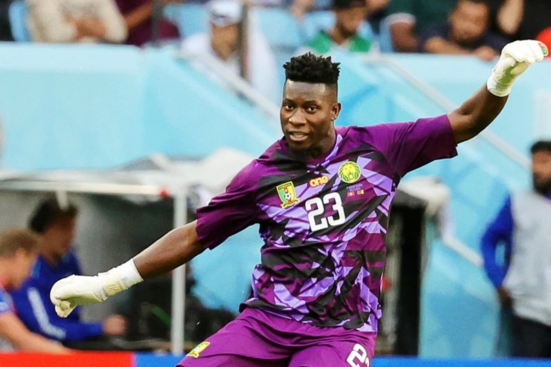 Andre Onana không hài lòng vì bị gạt tên ở trận ra quân của tuyển Cameroon tại AFCON.