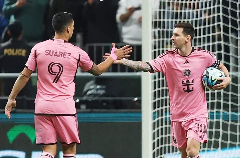 Lionel Messi và Luis Suarez cùng ghi bàn nhưng Inter Miami thua 3-4 trước Al-Hilal.