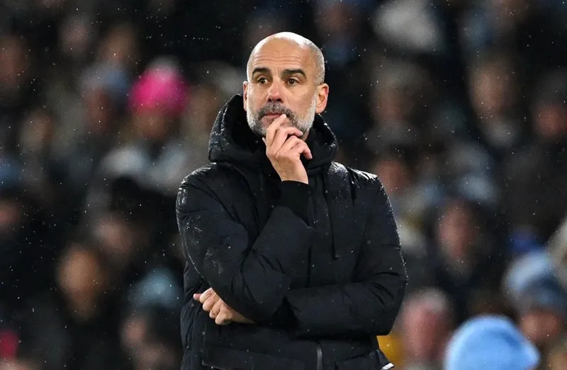 HLV Pep Guardiola khẳng định sẽ sai lầm khi gạt tên Tottenham và Aston Villa khỏi cuộc đua.