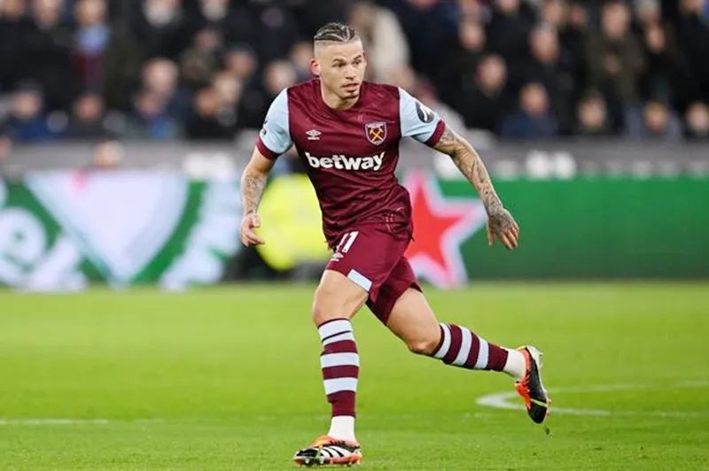 West Ham thành công mượn tiền vệ Kalvin Phillips từ Man.City. kalvin-phillips-2891.jpg