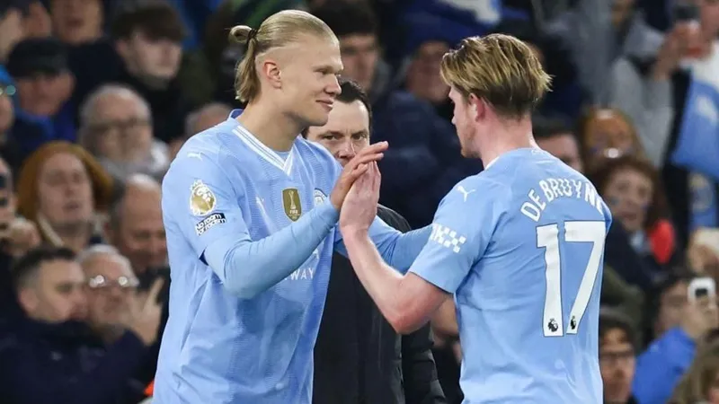 Haaland và Kevin De Bruyne sẵn sàng đá chính cùng nhau cho Man.City lần đầu tiên kể từ ngày khai mạc. kevin-de-bruyne-162.jpg