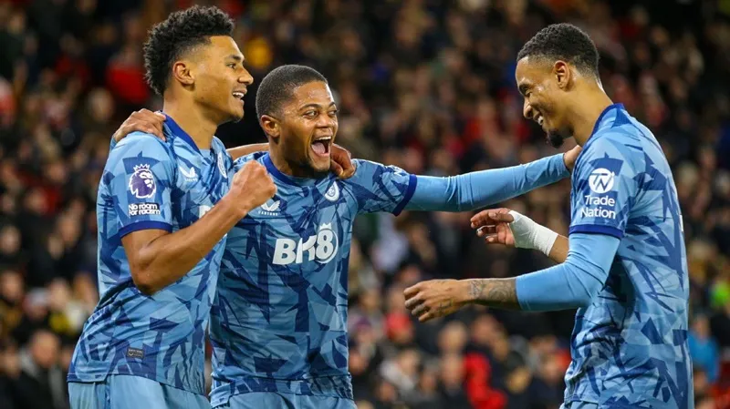 Aston Villa đè bẹp chủ nhà Sheffield United 4-0 và trở lại tốp 4.