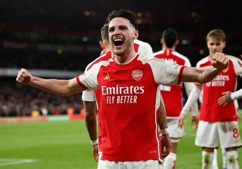 Arsenal giành chiến thắng 3-1 trước Liverpool và tiến lên vị trí nhì bảng. mikel-arteta1-5743.jpg