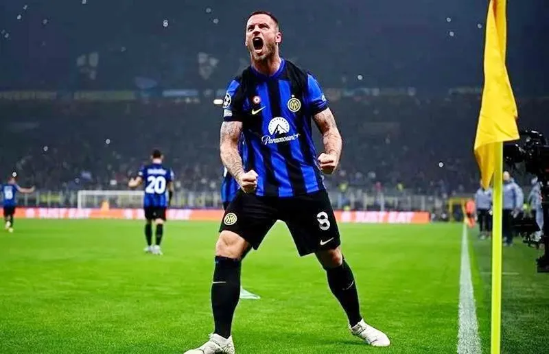 Marko Arnautovic vào sân từ ghế dự bị để giúp Inter Milan thắng 1-0 trước Atletico Madrid.