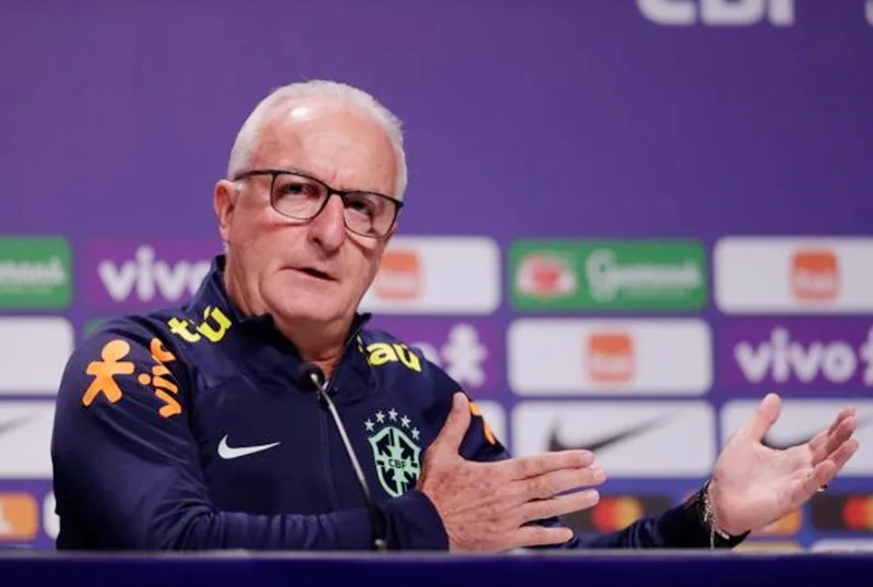 Tân HLV Dorival Junior ghi dấu ấn đầu tiên bằng một đội hình tuyển Brazil trẻ trung.