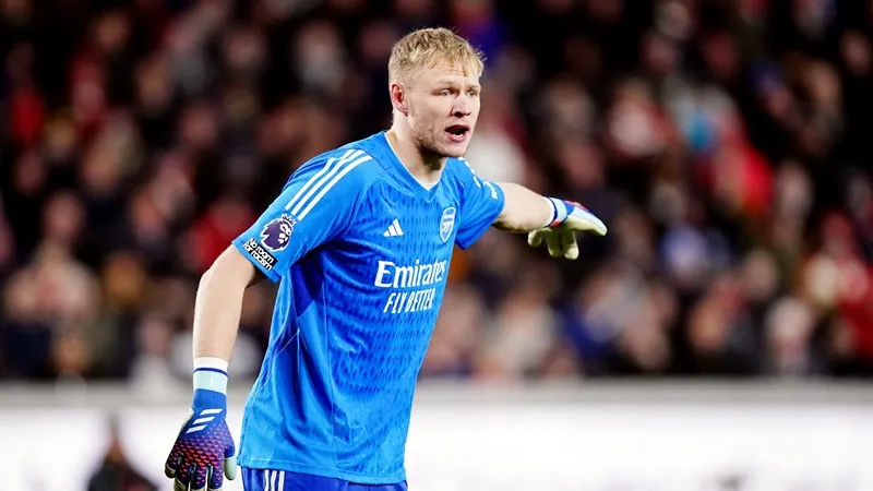 Aaron Ramsdale bắt chính khi David Raya không thể đối đầu với CLB sở hữu Brentford vào thứ Bảy. aaron-ramsdale-9235.jpg