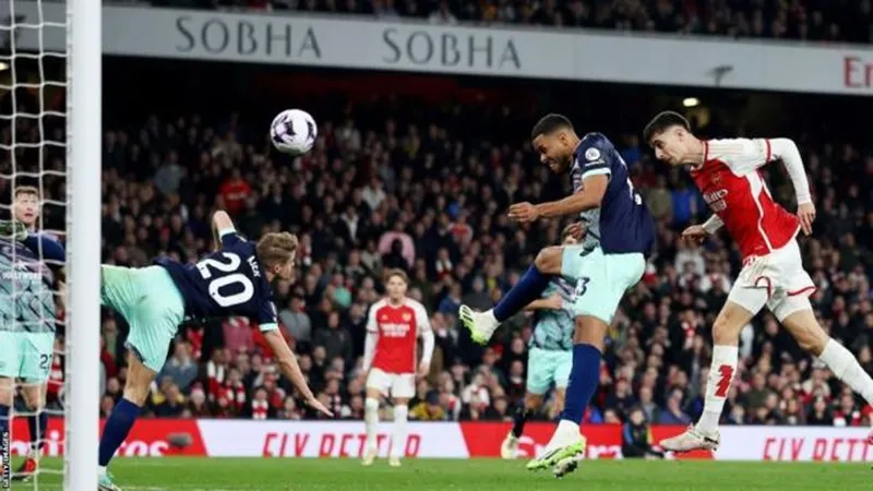 Bàn thắng muộn của Kai Havertz ấn định chiến thắng 2-1 trước Brentford tại Emirates. kai-havertz-2211.jpg