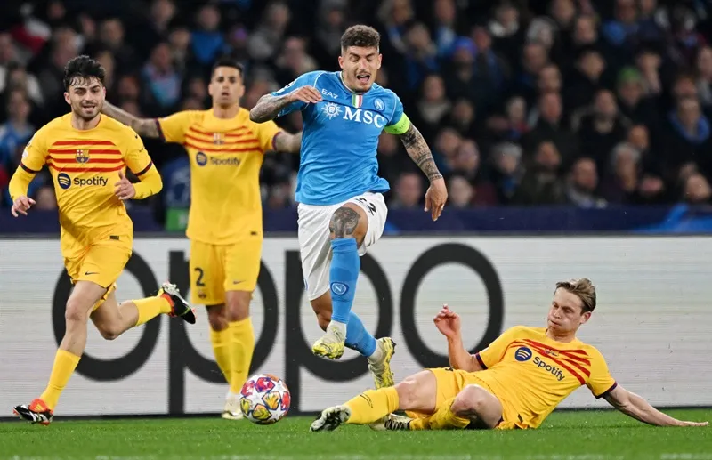 Barcelona cần phải vượt qua Napoli để trở lại tứ kết lần đầu tiên kể từ mùa giải 2019-20.
