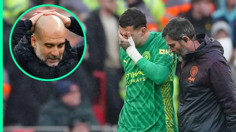 Thủ thành Ederson chấn thương cơ đùi ở trận hòa Liverpool phải nghỉ thi đấu 4 tuần. ederson-7177.jpg