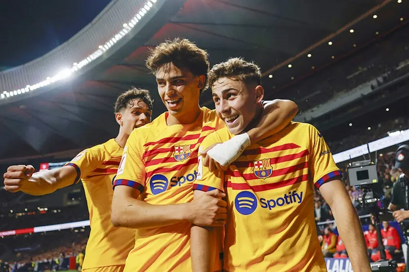 Barcelona bất bại 8 trận liên tiếp tại La Liga nhưng vẫn kém 8 điểm so với ngôi đầu của Real Madrid. felix1-27.jpg