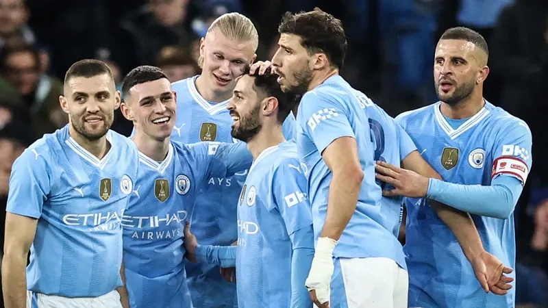 Nhà đương kim vô địch Premier League, Champions League và FA Cup hiện bất bại 22 trận trên mọi đấu trường. man-city1-9182.jpg
