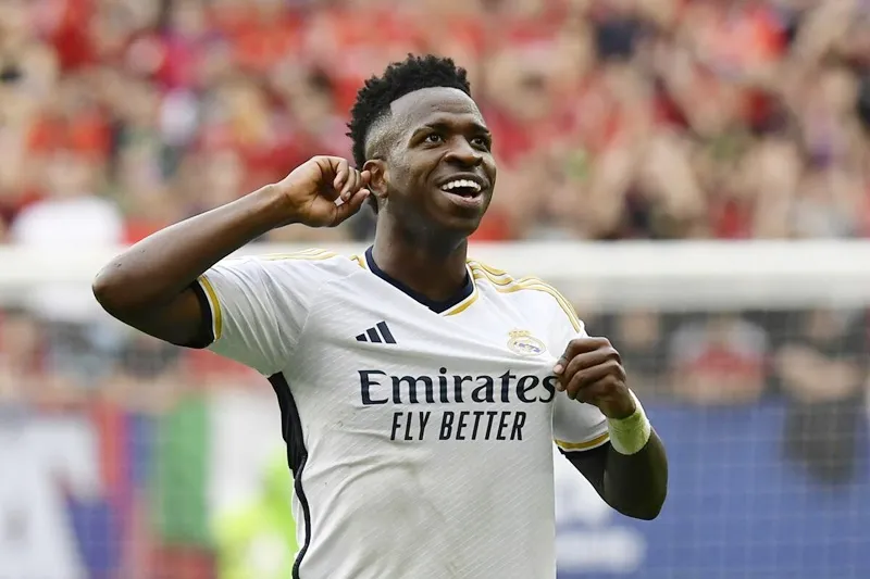 Vinicius Junior chịu nhiều lời lẽ lăng mạ và hạ nhục không chỉ trong khuôn khổ La Liga.