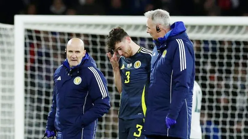 Liverpool rất lo lắng cho tình trạng chấn thương của hậu vệ cánh Andy Robertson. Andy Robertson.jpg