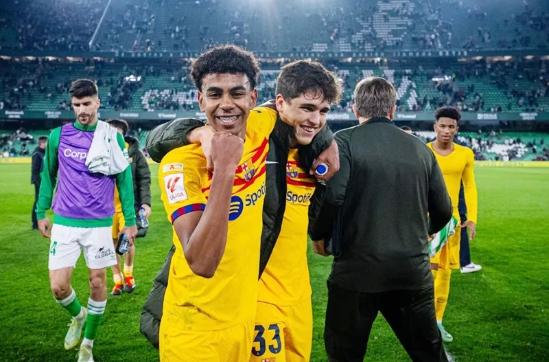 Lamine Yamal và Pau Cubarsi đảm bảo là những di sản lớn nếu HLV Xavi rời Barcelona. Barcelona1.jpg