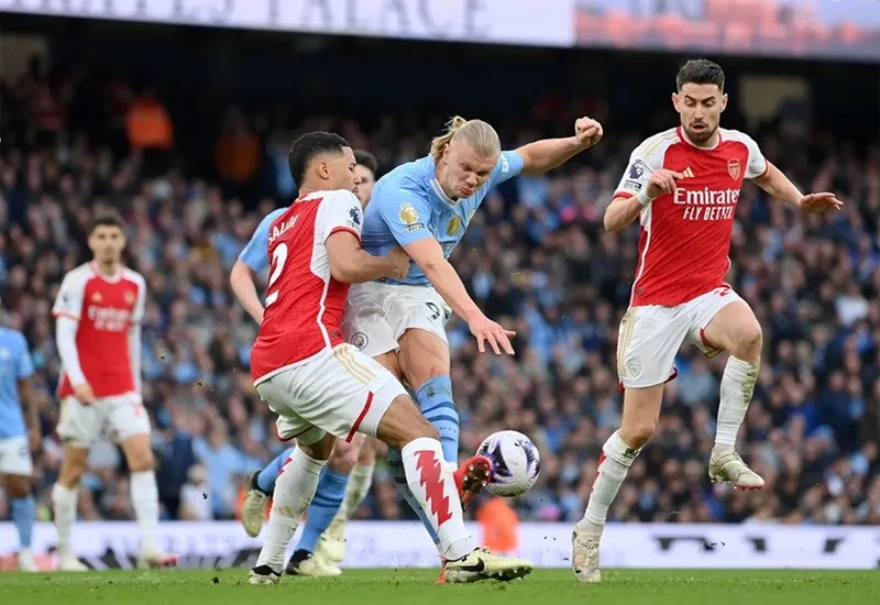 Arsenal đã phong tỏa Man.City và rời sân Etihad với kết quả hòa 0-0 vào Chủ nhật.
