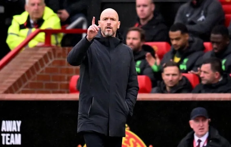 HLV Erik ten Hag thất vọng khi trận thứ 3 trong một tuần bị cướp mất chiến thắng bởi những bàn thua ở thời điểm cuối trận. Kevin De Bruyne.jpg