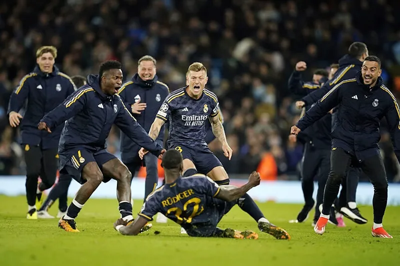 Real Madrid đã chấm dứt giấc mộng “ăn ba” của Man.City sau loạt sút luân lưu cân não.