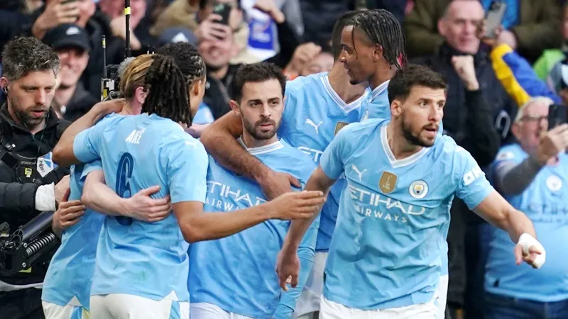 Bernardo Silva chớp thời cơ ghi bàn cận thành ấn định chiến thắng cho Man.City ở phút 84.